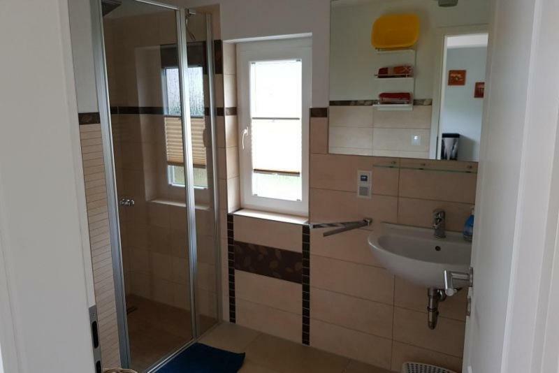 Ferienwohnung Fiene Groß Zicker Exterior foto